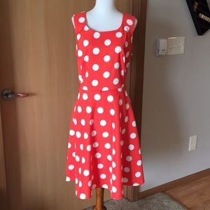DRESS BARN Sleeveless Orange w Polka Dots Like New